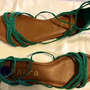 NWOT- Unisa Gladiator Sandals